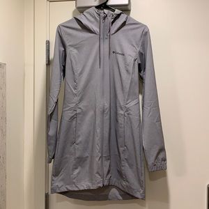 Columbia long jacket. Size small. Never worn! Purple/Gray